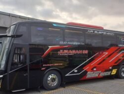 “Juragan 99 Trans: Redefinisi Modernitas di Dunia Otomotif dengan ETA Board Baru”