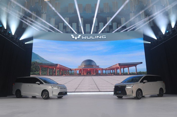 Perbandingan Teknis Wuling Darion EV dan PHEV: Harga, Desain, dan Performa