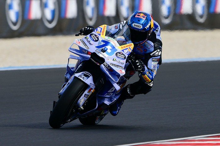 **Hasil Sprint Race MotoGP Portugal 2025: Performa Alex Marquez vs. Teknologi Aprilia Bezzecchi**