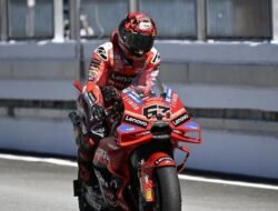 **Ducati Sudah Lakukan Segalanya, Bagnaia Tetap Jatuh Melulu: Analisis Performa dan Teknologi**