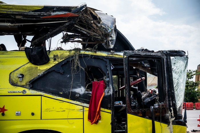 Jangan Sampai Jadi Korban Bus Maut! Pastikan Pilih Bus yang Aman buat Liburan: Analisis Performa dan Keamanan Bus PO. Cahaya Trans