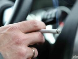 “Cerita Penggugat UU LLAJ: Tragedi Nyaris Tewas, Pemobil Ngerokok & Truk Berbuntut Hukuman Berat!”