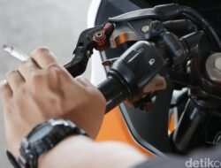 Pemotor Ngerokok Diminta Dicabut SIM-nya: Risiko Kecelakaan Meningkat