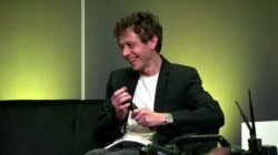 10 Tahun Setelahnya, Kisah Rivalitas Valentino Rossi dan Sete Gibernau Terungkap!