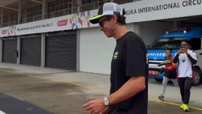 “Begini Kata-kata Valentino Rossi Usai Tiba di Sirkuit Mandalika: Apa yang Dipikirkan Legenda MotoGP Ini?”