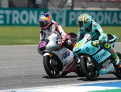 **Bangga! Debut Veda Ega Pratama di Moto3 Thailand, Cetak Finis 5 Besar dengan Performa Terbaik**