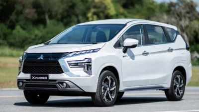 **Bocoran Mobil Hybrid Mitsubishi: Xpander atau Xforce?**