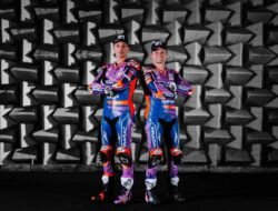 **Aksi Toprak Razgatlioglu-Jack Miller Jadi Juara Balapan Pakai Tuk-Tuk: Analisis Performa dan Desain**