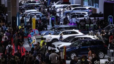 “Beli Mobil Makin Susah: Harga Naik Nggak Sesuai Pendapatan, Solusi Apa yang Ada?”