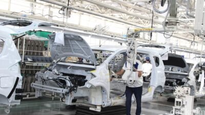 “Perang AS-Israel Vs Iran Belum Ganggu Ekspor Mobil Suzuki Indonesia, Tetap Bertumbuh”