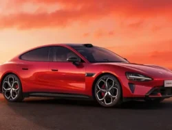 **Mobil Xiaomi SU7 Terbaru, Rilis 8 Jam Banjir 15 Ribu Pemesanan**