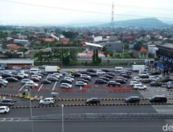“Kebiasaan Sepele tapi Bikin Pintu Tol Macet: Ketahui Dosa Anda di Jalan!”